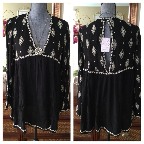 Free People Diamond Embroidered Tunic Top.  NWT. - Picture 4 of 6